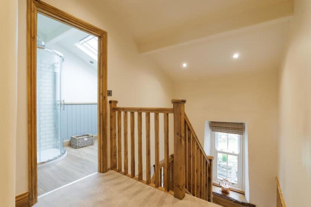 5 Star Cottage On The Green With Log Burner - Dog Friendly Austwick Экстерьер фото
