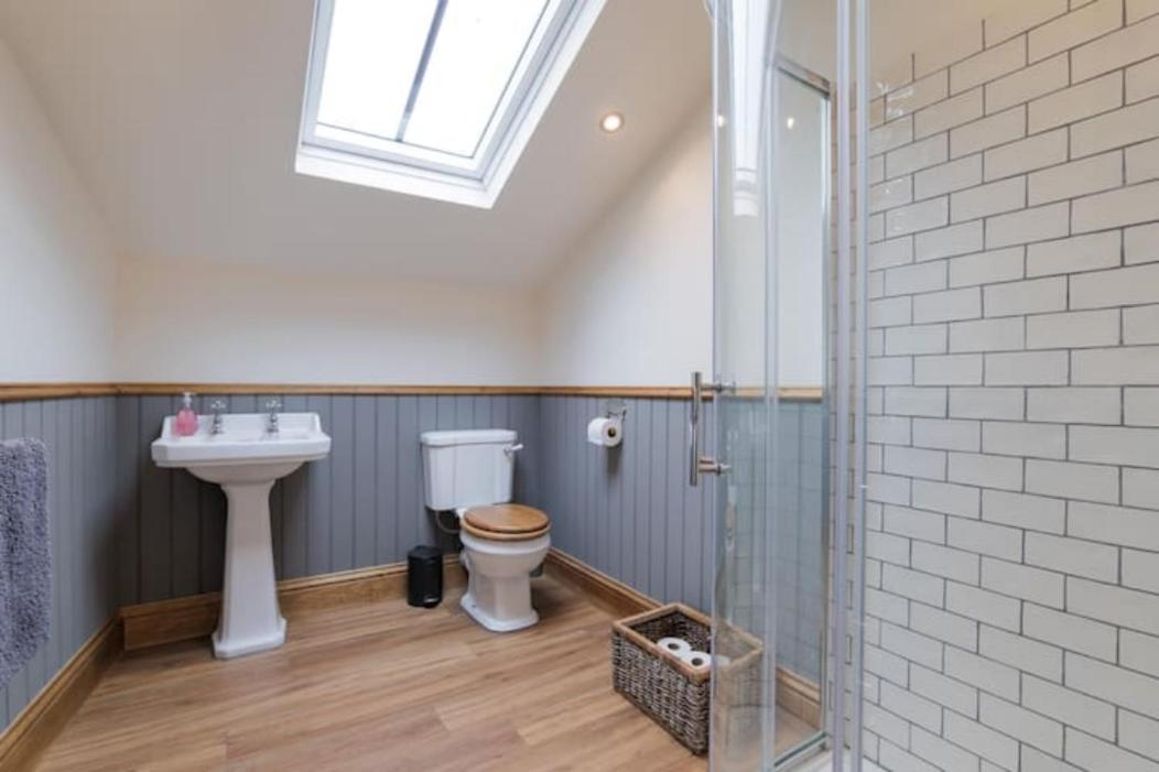 5 Star Cottage On The Green With Log Burner - Dog Friendly Austwick Экстерьер фото