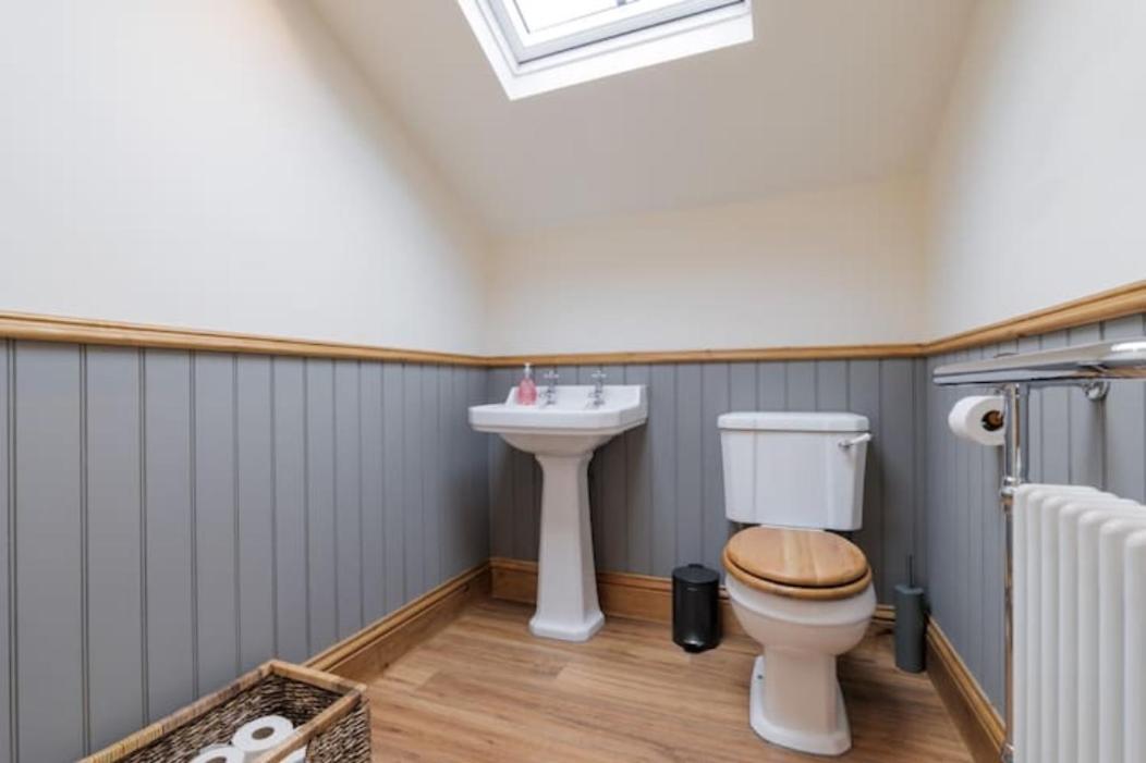 5 Star Cottage On The Green With Log Burner - Dog Friendly Austwick Экстерьер фото